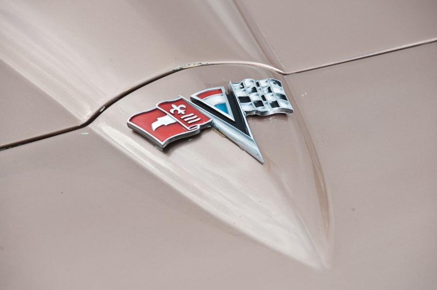  Chevrolet Corvette Stingray Convertible 1964 года  (фото 10 из 22)